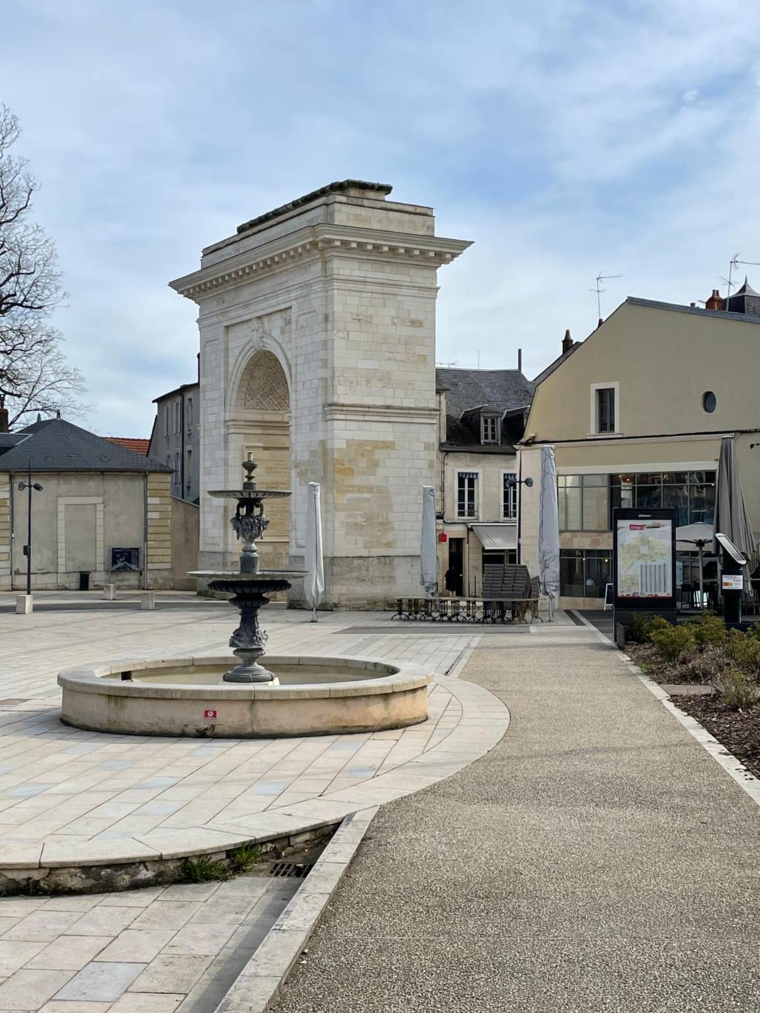 Hotel Des Ducs Nevers Ngoại thất bức ảnh
